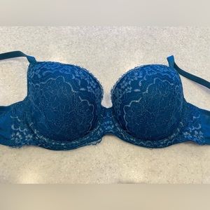 VS Dream Angels lightly lined Demi bra